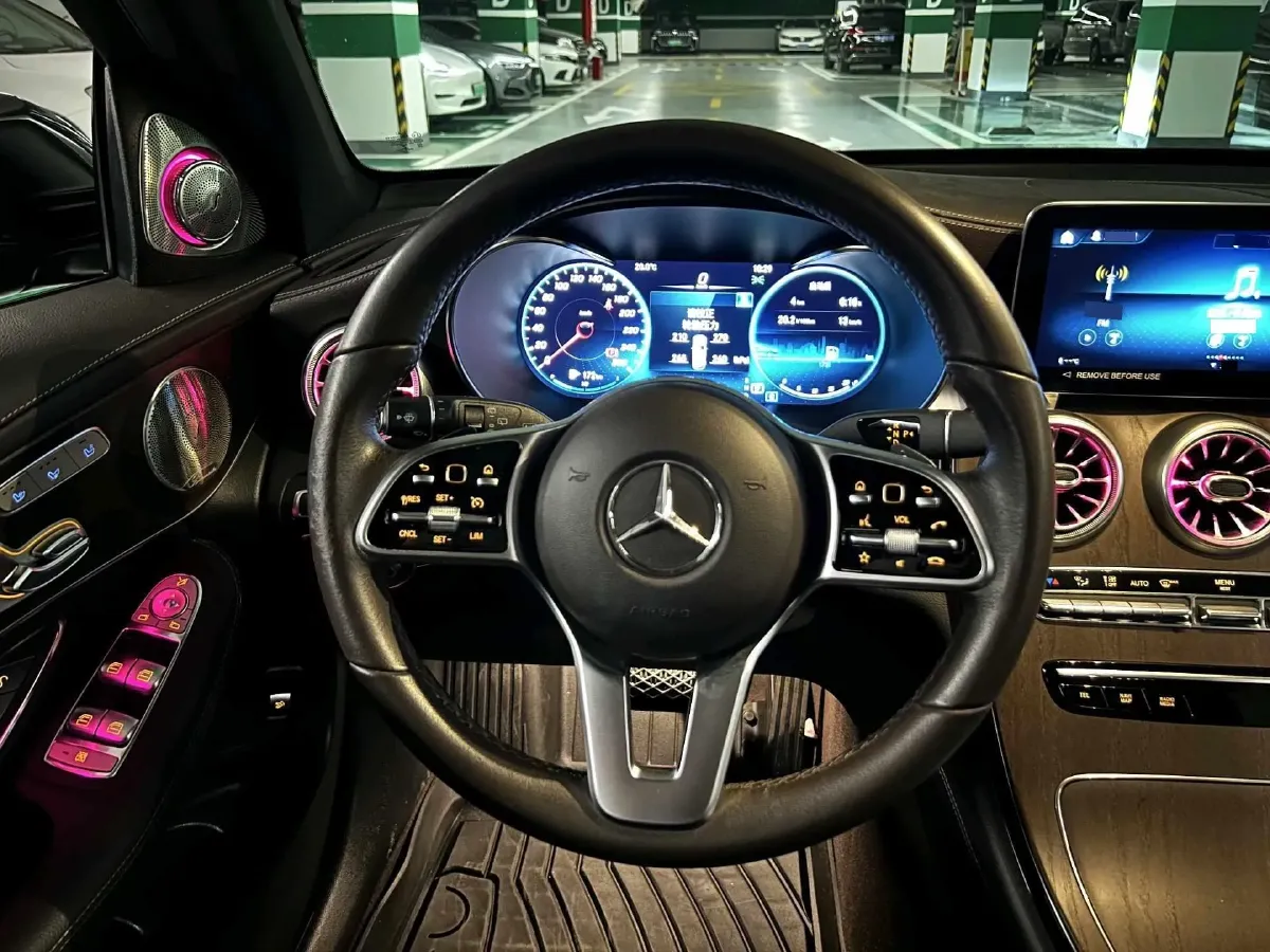 2022 Mercedes-Benz GLC Class 2.0T 258HP L4 9AT,autocango,china used car exporter,china ev exporter,chinese used car exporter,chinese used ev exporter