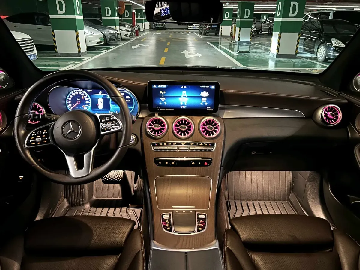 2022 Mercedes-Benz GLC Class 2.0T 258HP L4 9AT,autocango,china used car exporter,china ev exporter,chinese used car exporter,chinese used ev exporter