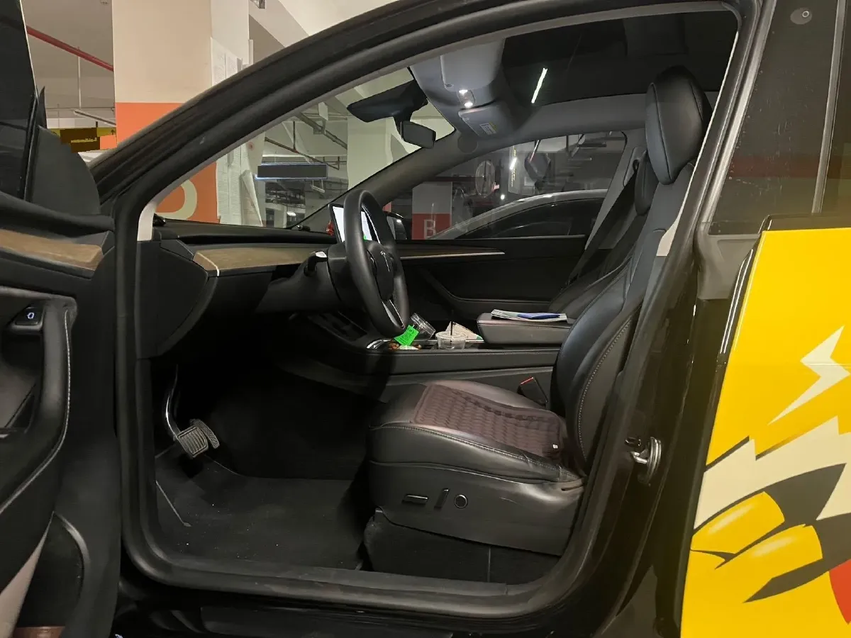 2022 Tesla Model Y BEV 60KWH,autocango,china used car exporter,china ev exporter,chinese used car exporter,chinese used ev exporter