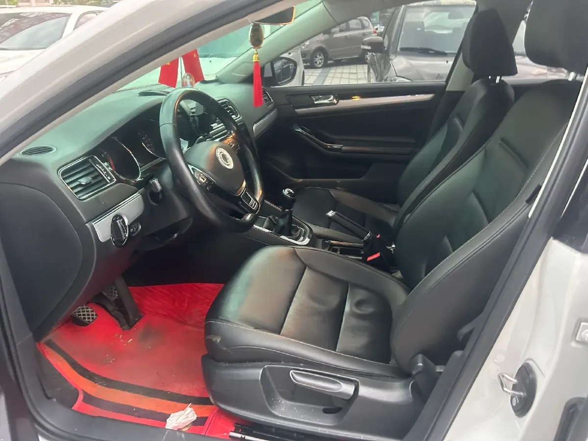 2018 JinBei Grace 2.4L 156HP L4 5MT,autocango,china used car exporter,china ev exporter,chinese used car exporter,chinese used ev exporter