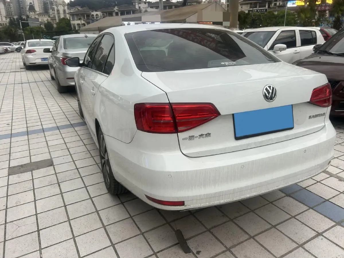 2018 JinBei Grace 2.4L 156HP L4 5MT,autocango,china used car exporter,china ev exporter,chinese used car exporter,chinese used ev exporter