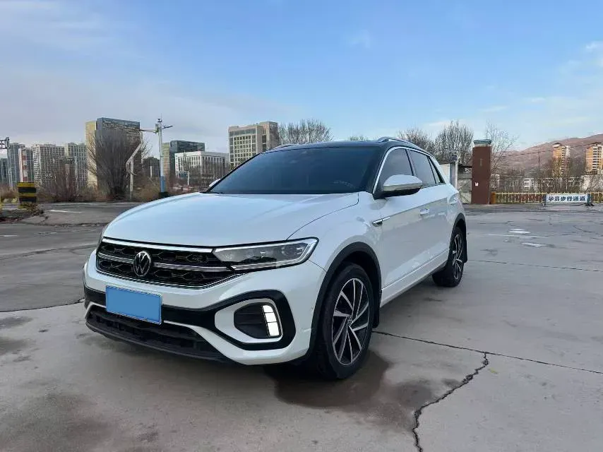 2023 Volkswagen T-Roc 1.5T 160HP L4 7DCT,autocango,china used car exporter,china ev exporter,chinese used car exporter,chinese used ev exporter