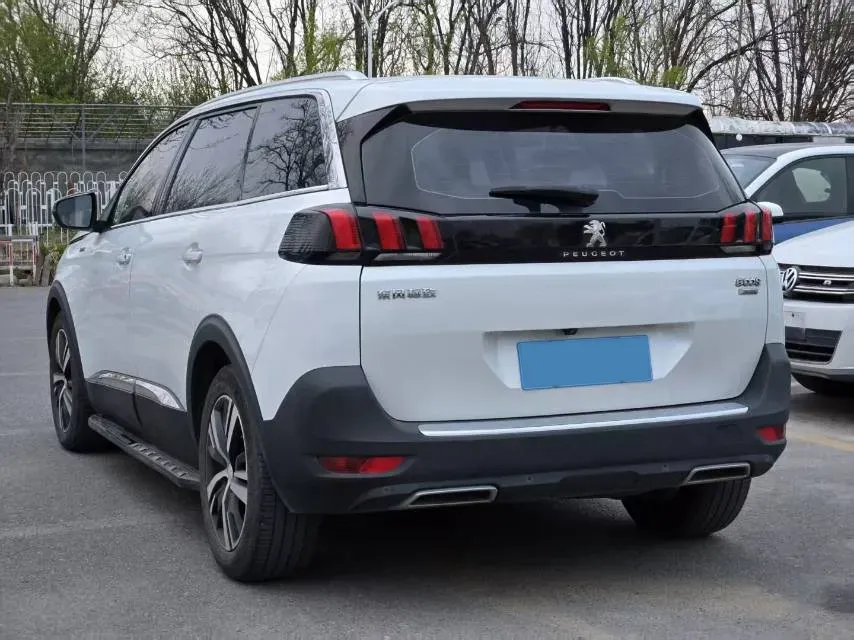 2017 Peugeot 5008 1.8T 204HP L4 6AT,autocango,china used car exporter,china ev exporter,chinese used car exporter,chinese used ev exporter