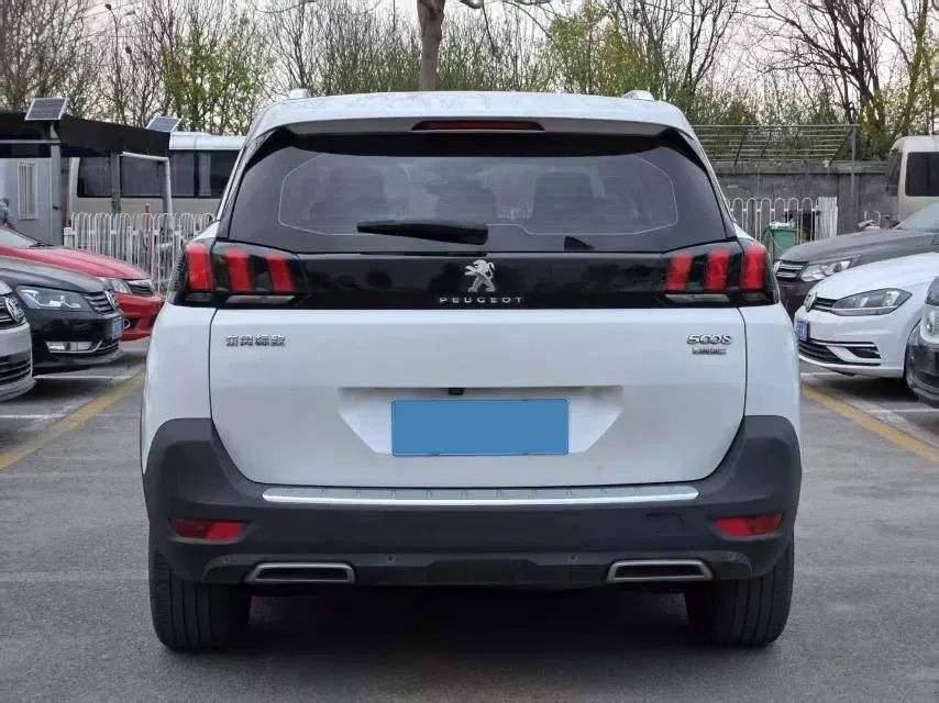2017 Peugeot 5008 1.8T 204HP L4 6AT,autocango,china used car exporter,china ev exporter,chinese used car exporter,chinese used ev exporter