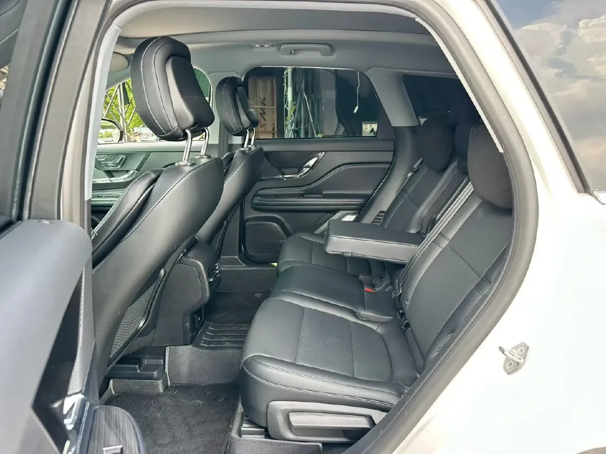 2022 Lincoln Corsair 2.0T 245HP L4 8AT,autocango,china used car exporter,china ev exporter,chinese used car exporter,chinese used ev exporter