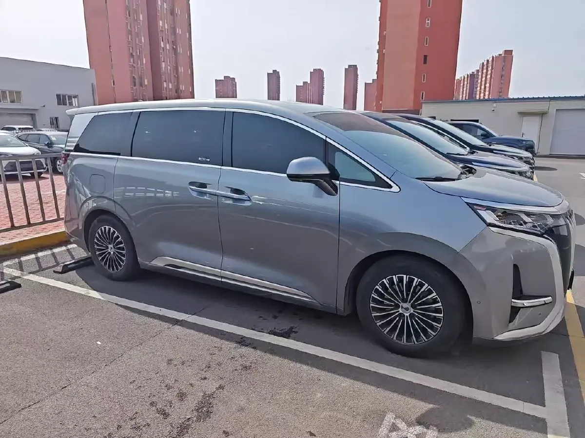 2022 HongQi HS7 3.0T 337HP V6 8AT,autocango,china used car exporter,china ev exporter,chinese used car exporter,chinese used ev exporter