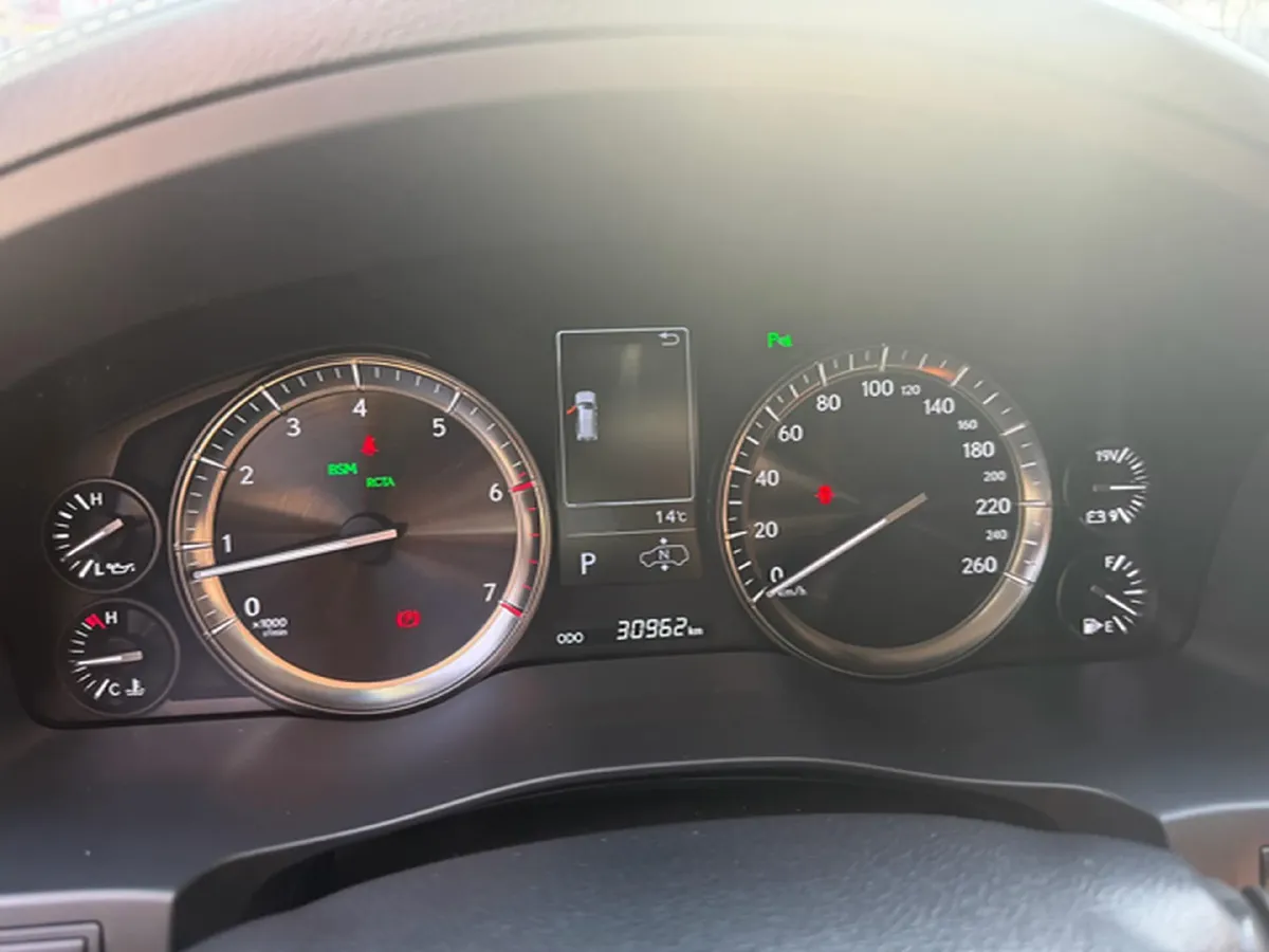 2019 Lexus LX 5.7L 367HP V8 8AT,autocango,china used car exporter,china ev exporter,chinese used car exporter,chinese used ev exporter