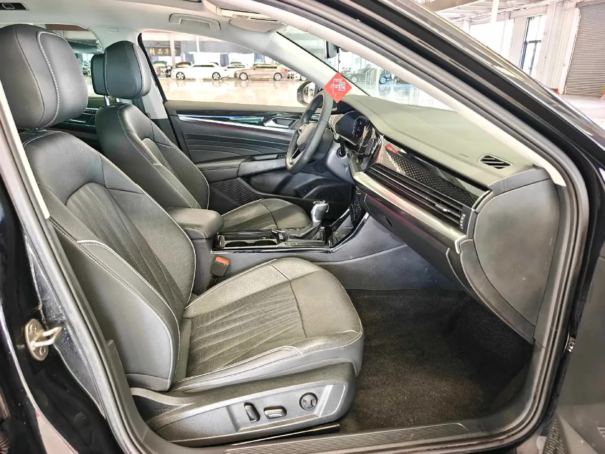 2022 Xpeng P7 BEV 60.2KWH,autocango,china used car exporter,china ev exporter,chinese used car exporter,chinese used ev exporter