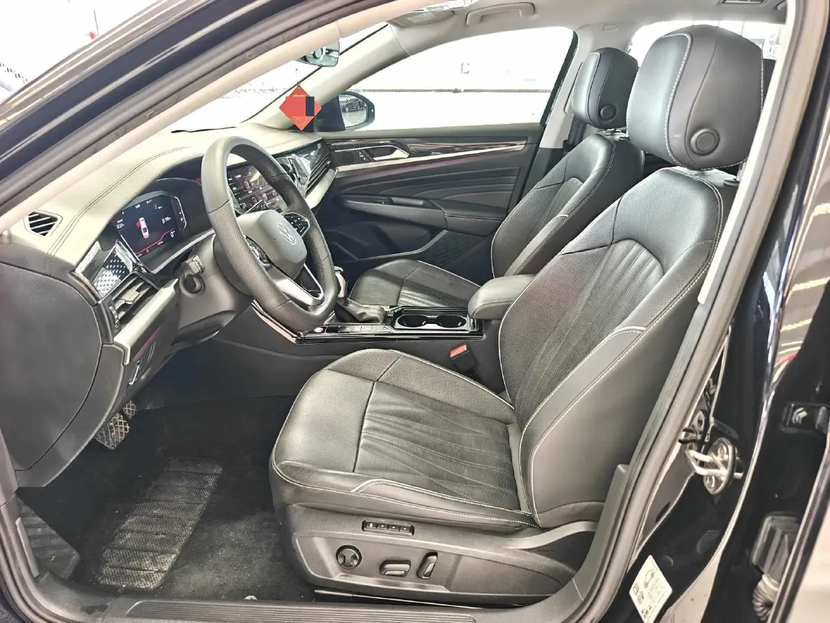 2022 Xpeng P7 BEV 60.2KWH,autocango,china used car exporter,china ev exporter,chinese used car exporter,chinese used ev exporter