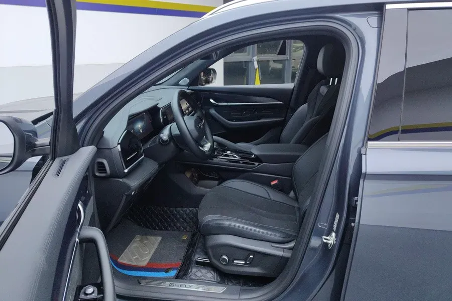 2024 Geely Monjaro 2.0T 238HP L4 8AT,autocango,china used car exporter,china ev exporter,chinese used car exporter,chinese used ev exporter