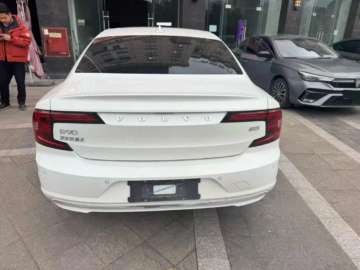 2024 Volvo S90 2.0T 250HP L4 8AT,autocango,china used car exporter,china ev exporter,chinese used car exporter,chinese used ev exporter