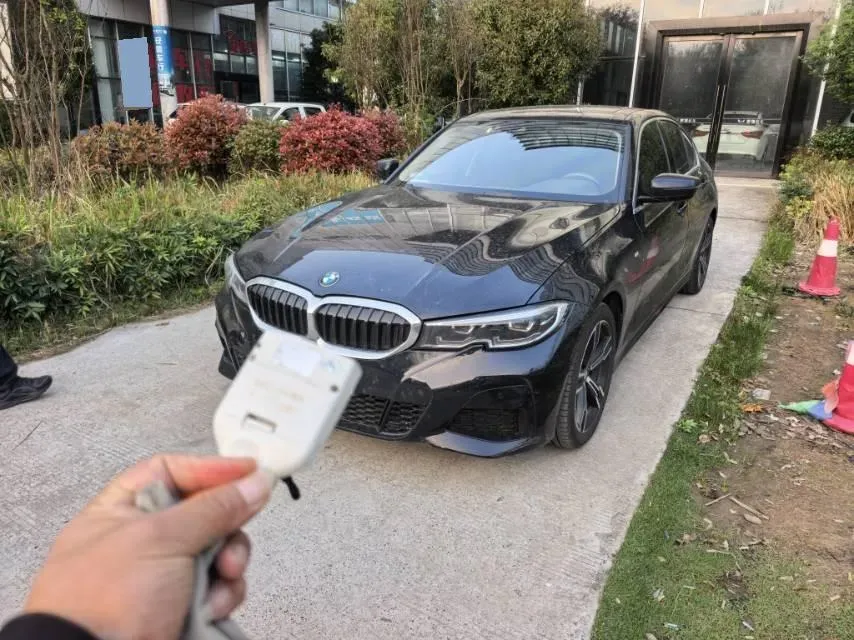 2022 BMW 3 Series 2.0T 184HP L4 8AT,autocango,china used car exporter,china ev exporter,chinese used car exporter,chinese used ev exporter