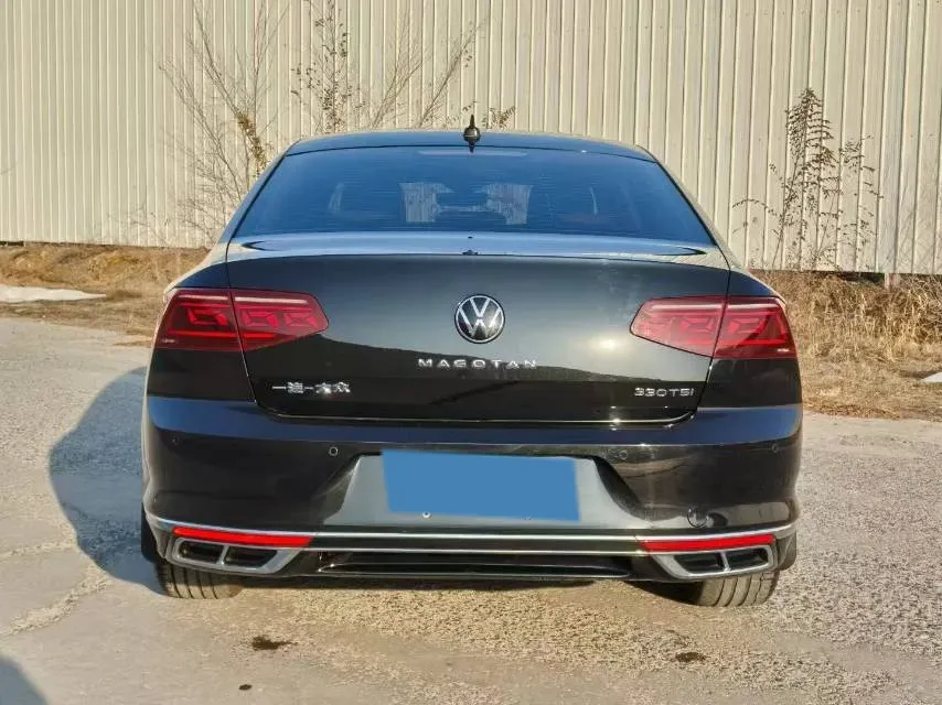 2023 Volkswagen Magotan 2.0T 186HP L4 7DCT,autocango,china used car exporter,china ev exporter,chinese used car exporter,chinese used ev exporter