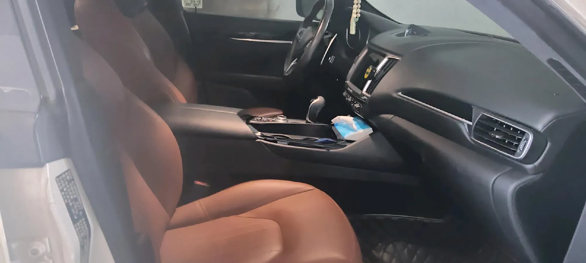 2018 Maserati Levante 3.0T 350HP V6 8AT,autocango,china used car exporter,china ev exporter,chinese used car exporter,chinese used ev exporter