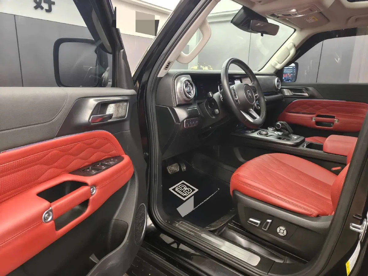 2021 Tank 300 2.0T 227HP L4 8AT,autocango,china used car exporter,china ev exporter,chinese used car exporter,chinese used ev exporter