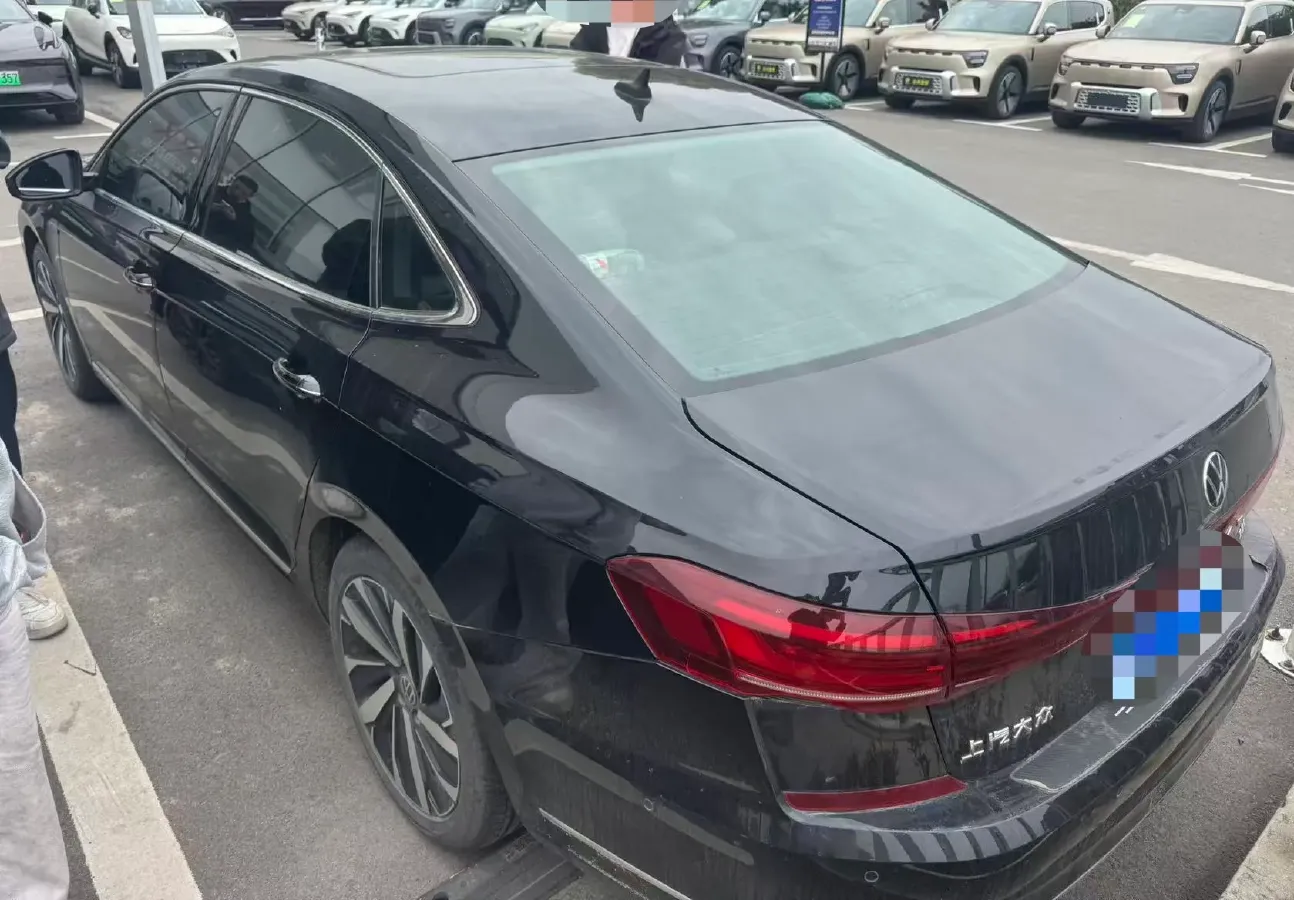 2022 Xpeng P7 BEV 60.2KWH,autocango,china used car exporter,china ev exporter,chinese used car exporter,chinese used ev exporter