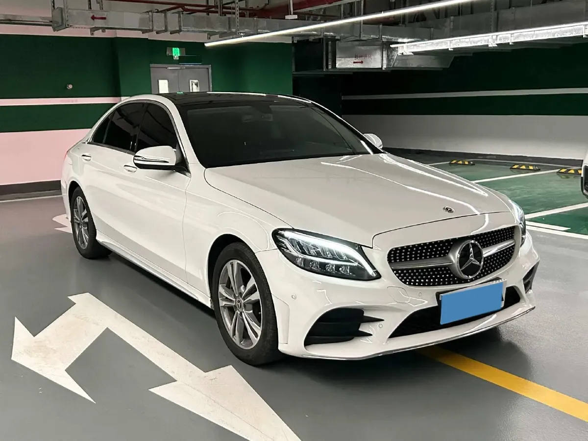 2021 Mercedes-Benz C Class 1.5T 156HP L4 9AT,autocango,china used car exporter,china ev exporter,chinese used car exporter,chinese used ev exporter