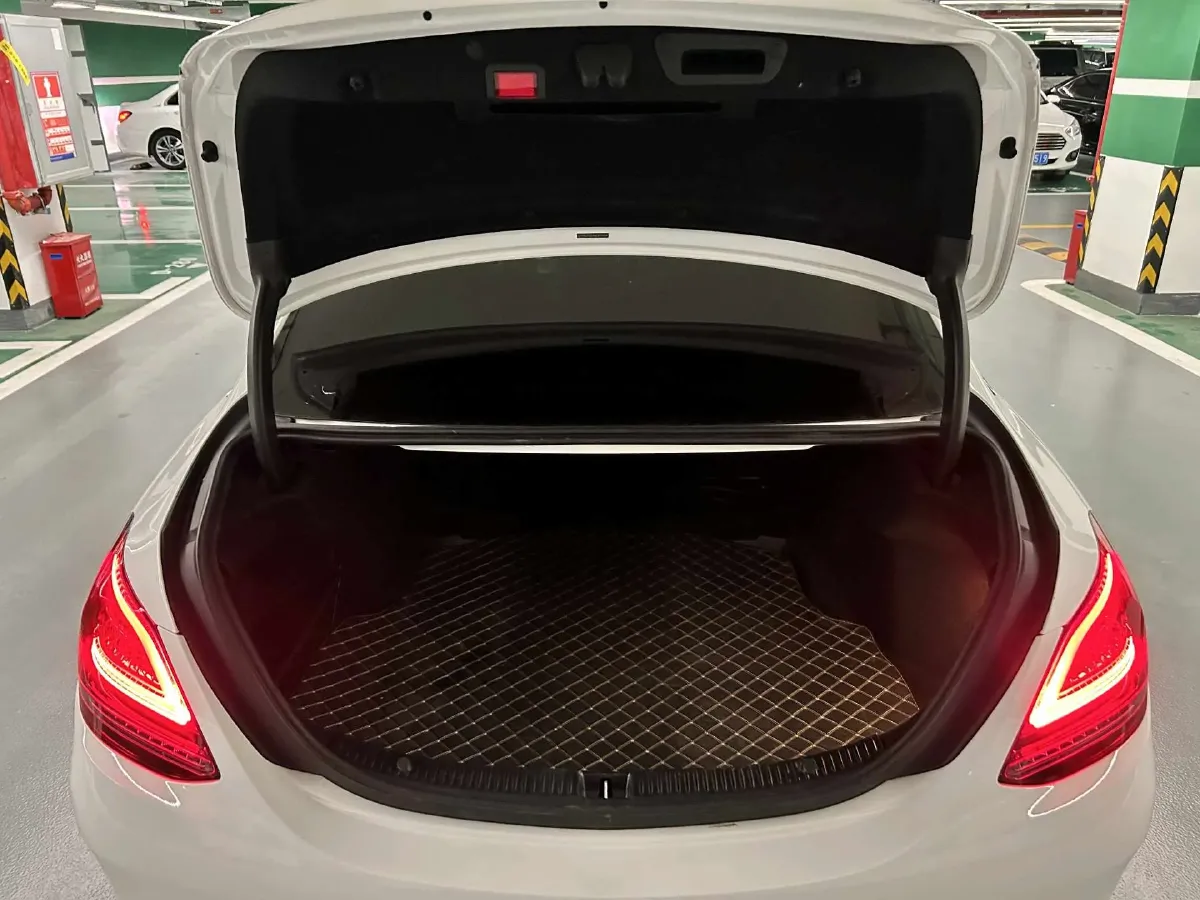 2021 Mercedes-Benz C Class 1.5T 156HP L4 9AT,autocango,china used car exporter,china ev exporter,chinese used car exporter,chinese used ev exporter