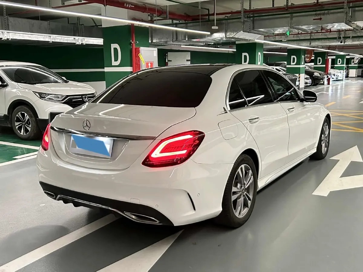 2021 Mercedes-Benz C Class 1.5T 156HP L4 9AT,autocango,china used car exporter,china ev exporter,chinese used car exporter,chinese used ev exporter