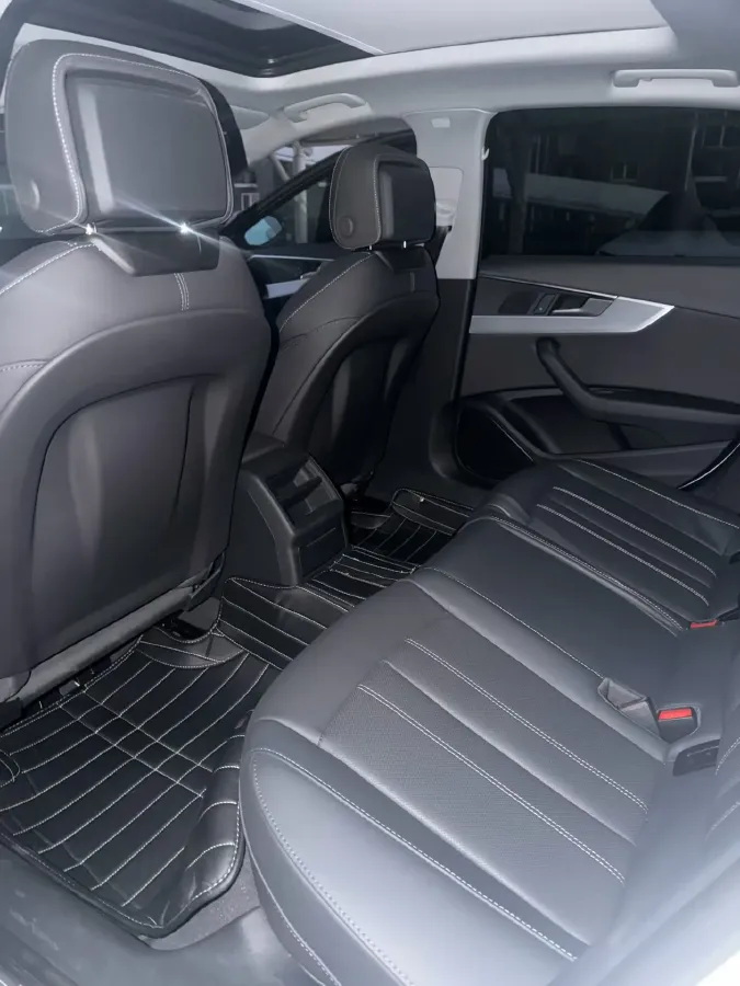 2023 Audi A4L 2.0T 190HP L4 7DCT,autocango,china used car exporter,china ev exporter,chinese used car exporter,chinese used ev exporter