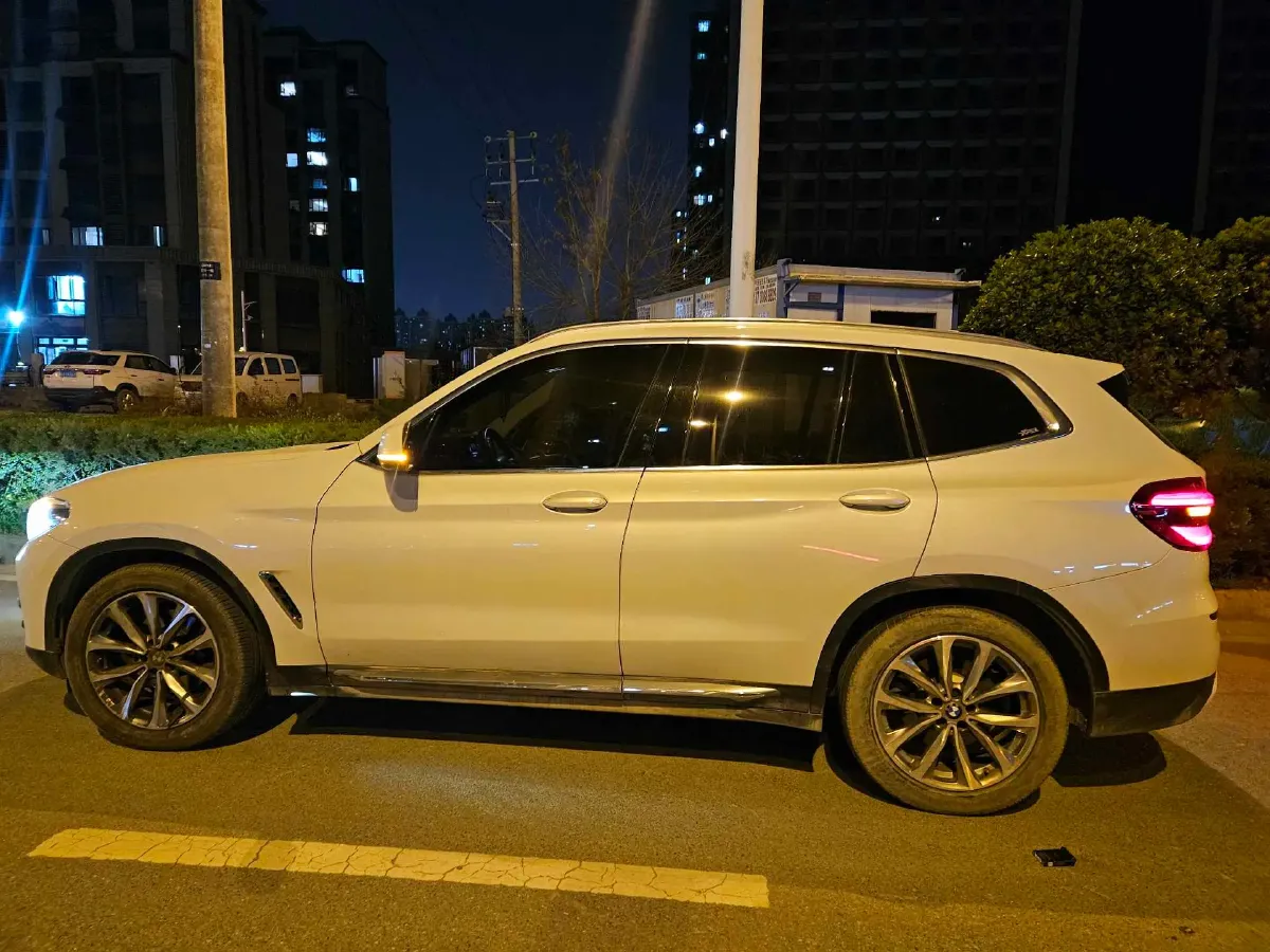 2021 BMW X3 2.0T 184HP L4 8AT,autocango,china used car exporter,china ev exporter,chinese used car exporter,chinese used ev exporter