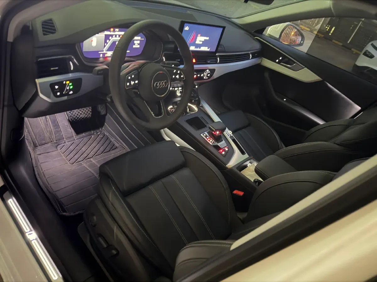 2023 Audi A4L 2.0T 190HP L4 7DCT,autocango,china used car exporter,china ev exporter,chinese used car exporter,chinese used ev exporter