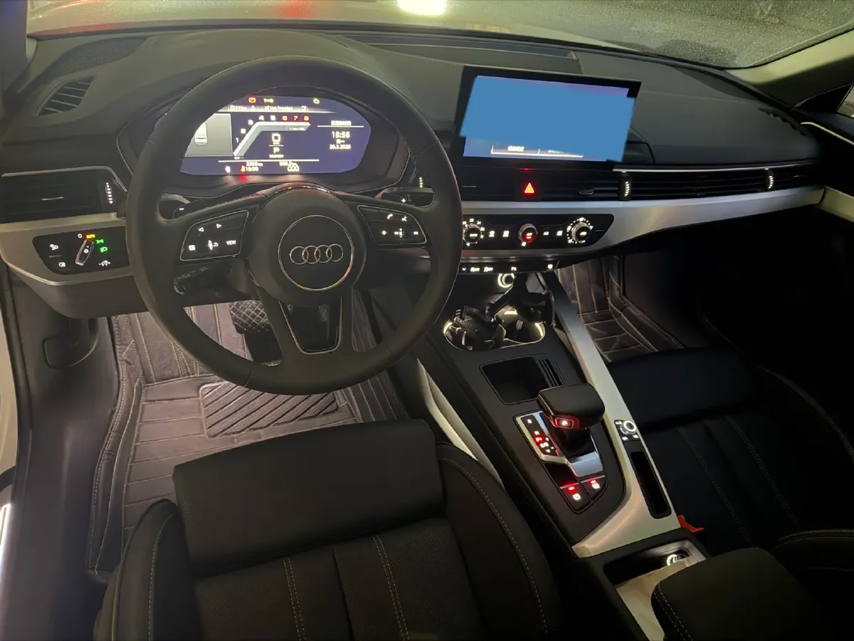 2023 Audi A4L 2.0T 190HP L4 7DCT,autocango,china used car exporter,china ev exporter,chinese used car exporter,chinese used ev exporter