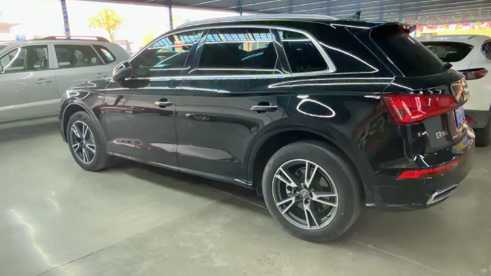 2020 Audi Q5L 2.0T 190HP L4 7DCT,autocango,china used car exporter,china ev exporter,chinese used car exporter,chinese used ev exporter