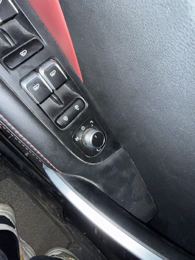 2021 Geely Coolray 1.4T 141HP L4 6DCT,autocango,china used car exporter,china ev exporter,chinese used car exporter,chinese used ev exporter