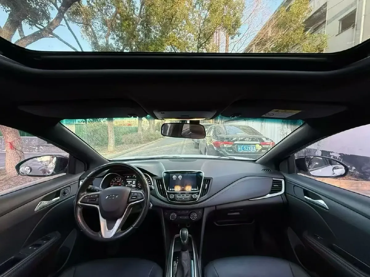 2020 Chevrolet Monza 1.3T 163HP L3 6AT,autocango,china used car exporter,china ev exporter,chinese used car exporter,chinese used ev exporter