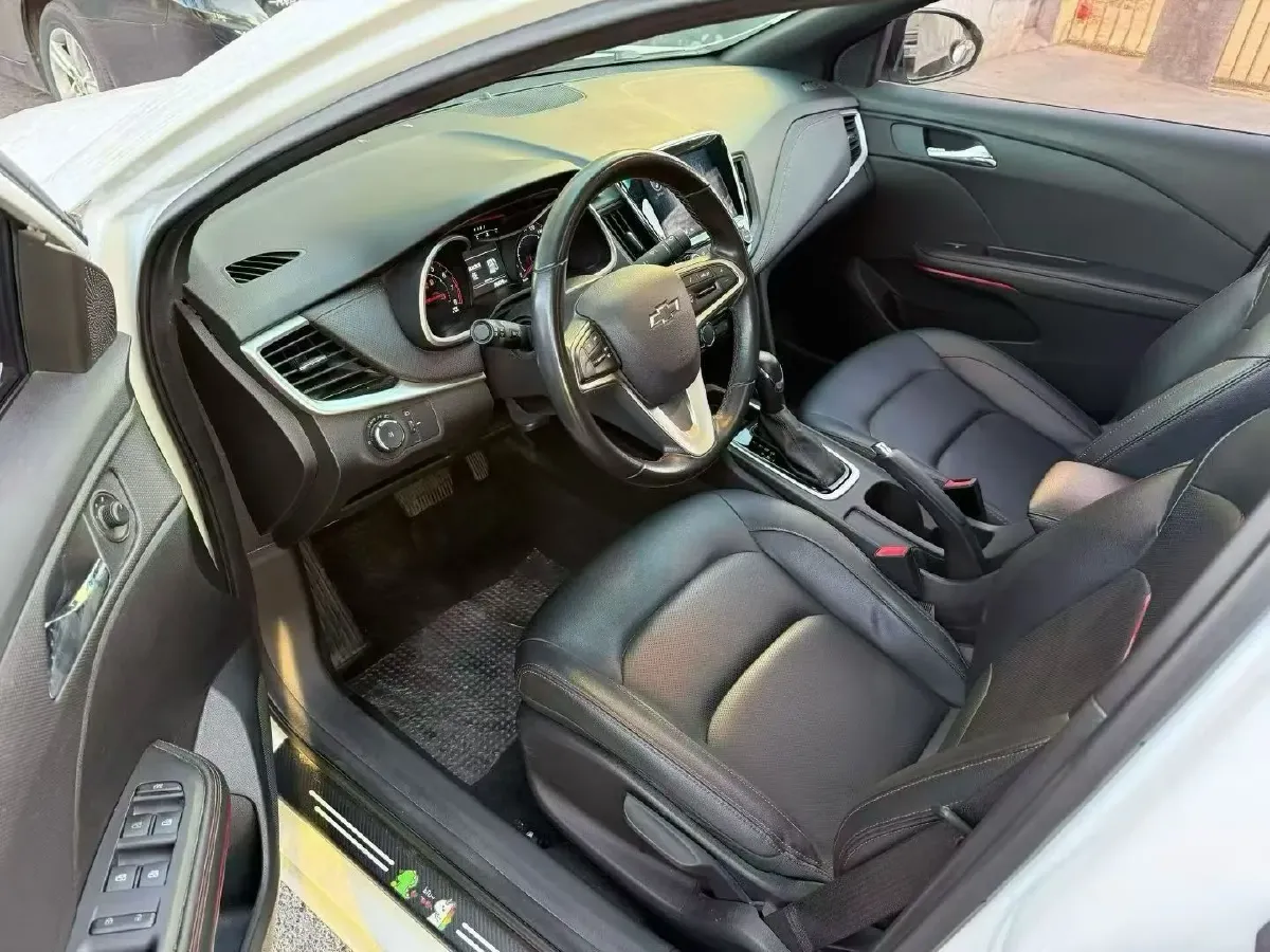 2020 Chevrolet Monza 1.3T 163HP L3 6AT,autocango,china used car exporter,china ev exporter,chinese used car exporter,chinese used ev exporter