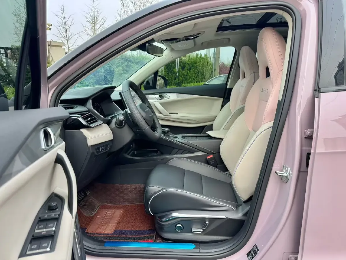 2023 LYNK&CO 03 1.5T 181HP L4 7DCT,autocango,china used car exporter,china ev exporter,chinese used car exporter,chinese used ev exporter