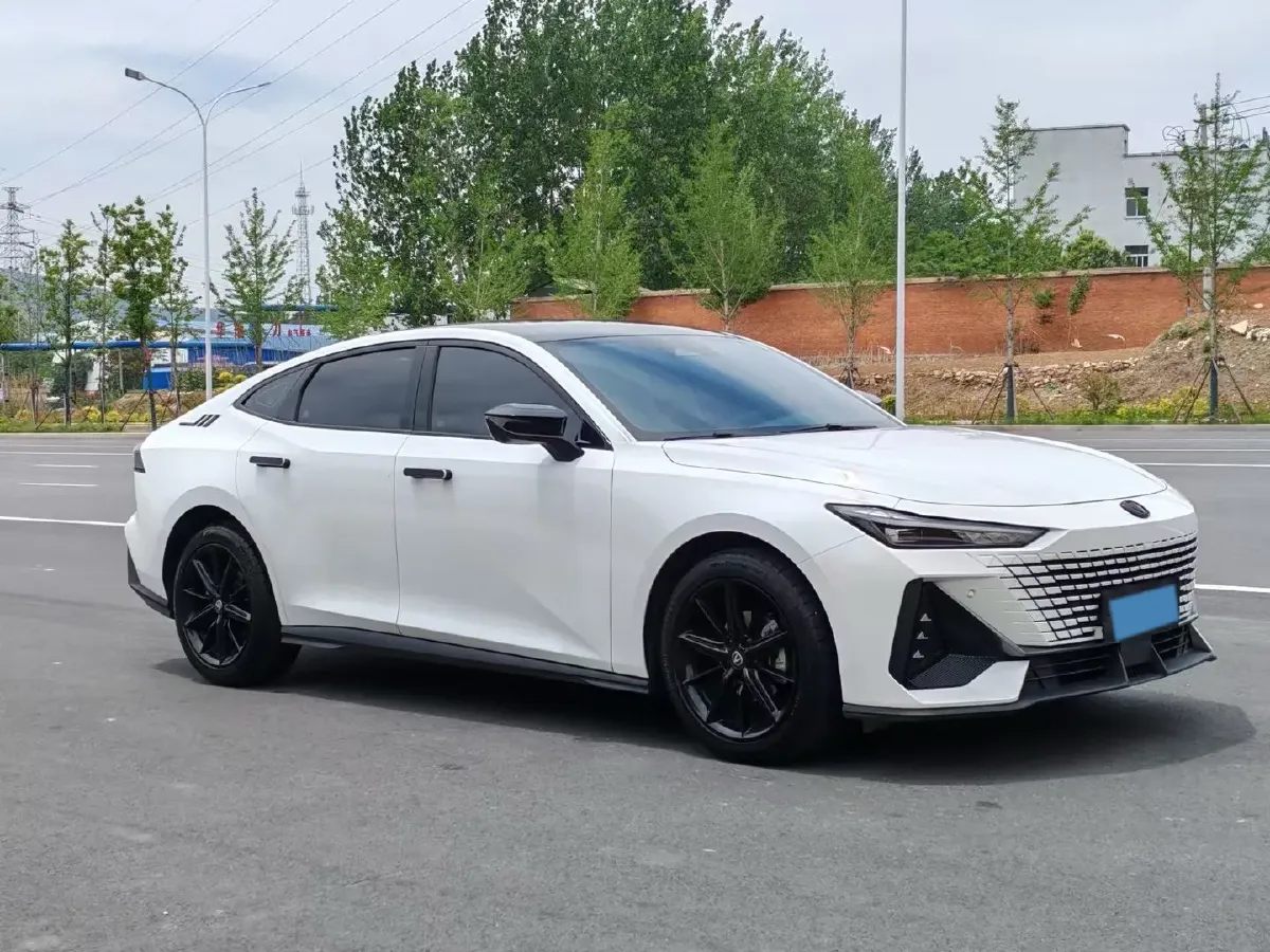 2022 ChangAn UNI-V 1.5T 188HP L4 7DCT,autocango,china used car exporter,china ev exporter,chinese used car exporter,chinese used ev exporter