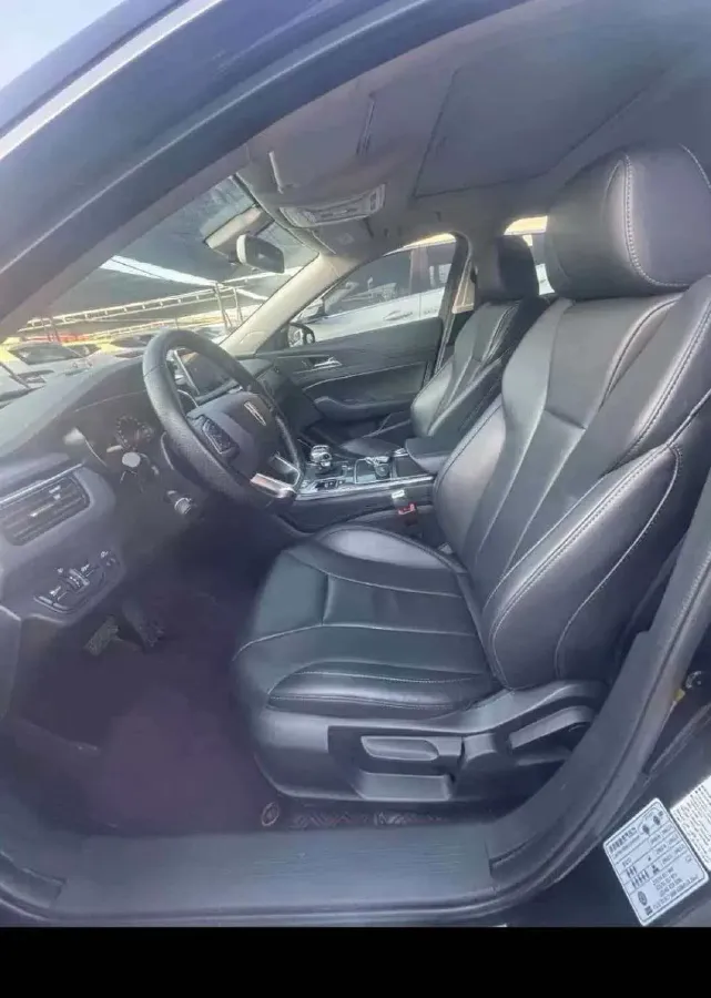 2022 HongQi H5 1.5T 169HP L4 7DCT,autocango,china used car exporter,china ev exporter,chinese used car exporter,chinese used ev exporter