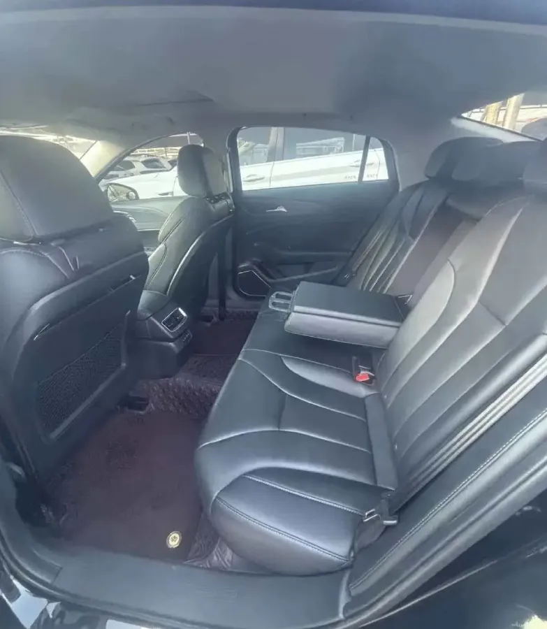 2022 HongQi H5 1.5T 169HP L4 7DCT,autocango,china used car exporter,china ev exporter,chinese used car exporter,chinese used ev exporter