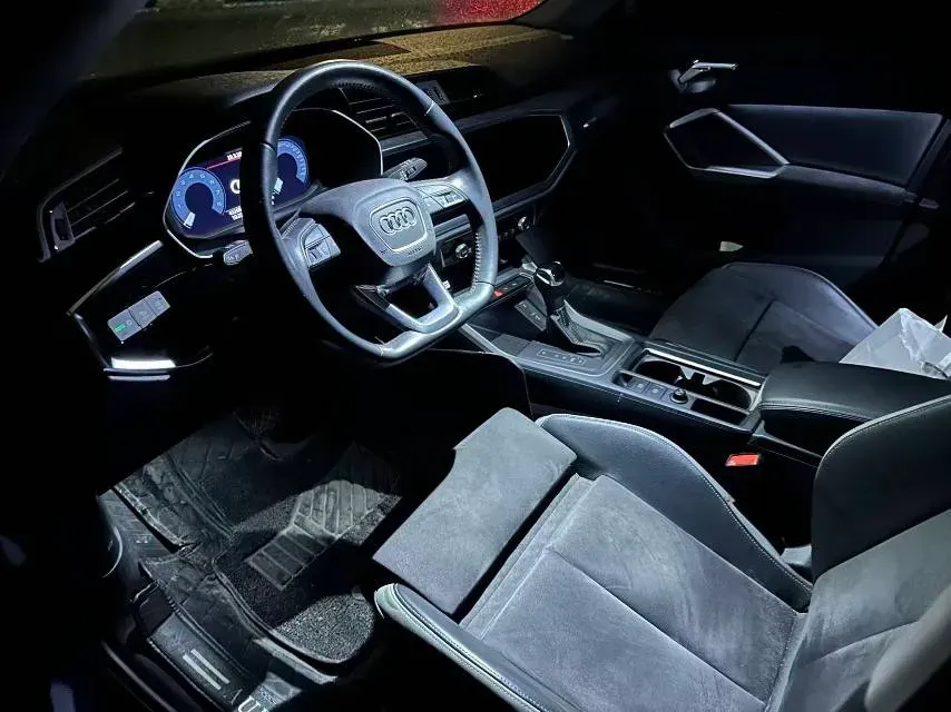 2021 Audi Q3 1.4T 150HP L4 7DCT,autocango,china used car exporter,china ev exporter,chinese used car exporter,chinese used ev exporter