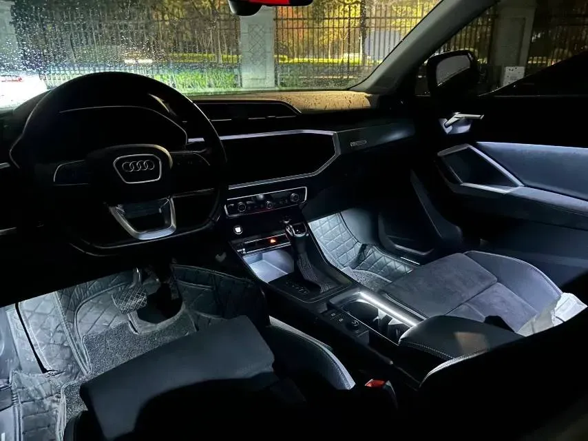 2021 Audi Q3 1.4T 150HP L4 7DCT,autocango,china used car exporter,china ev exporter,chinese used car exporter,chinese used ev exporter