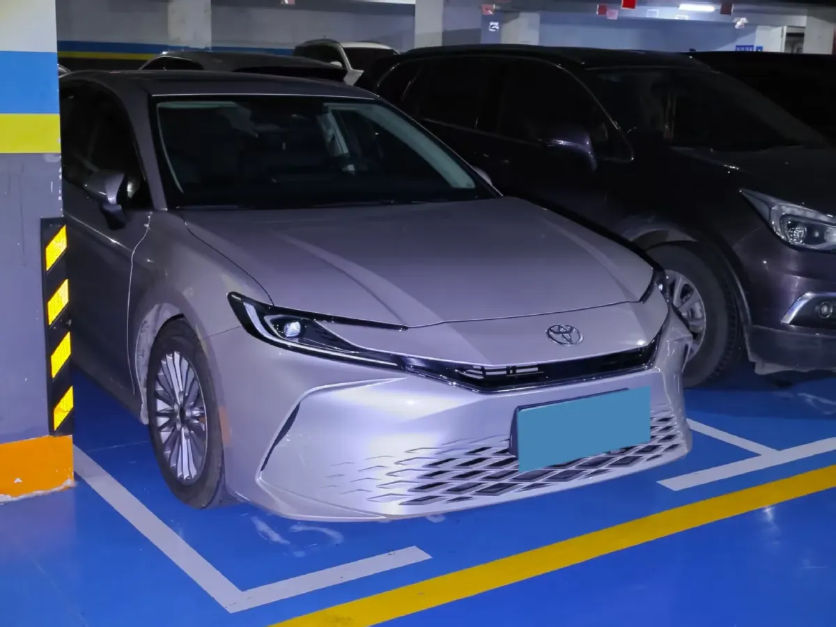 2024 Toyota Camry 2.0L 173HP L4 CVT,autocango,china used car exporter,china ev exporter,chinese used car exporter,chinese used ev exporter