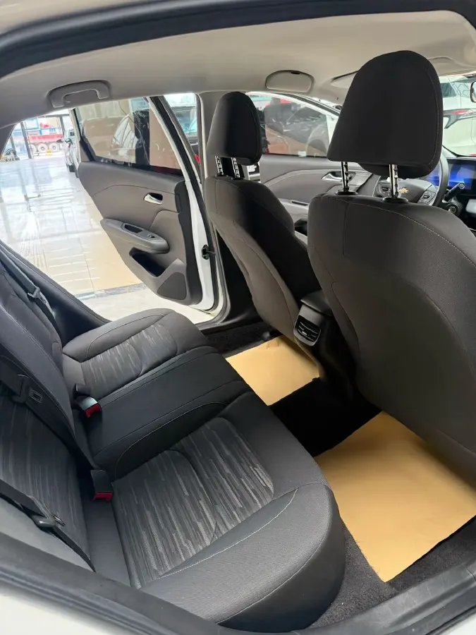 2022 Chevrolet Monza 1.5L 113HP L4 6AT,autocango,china used car exporter,china ev exporter,chinese used car exporter,chinese used ev exporter