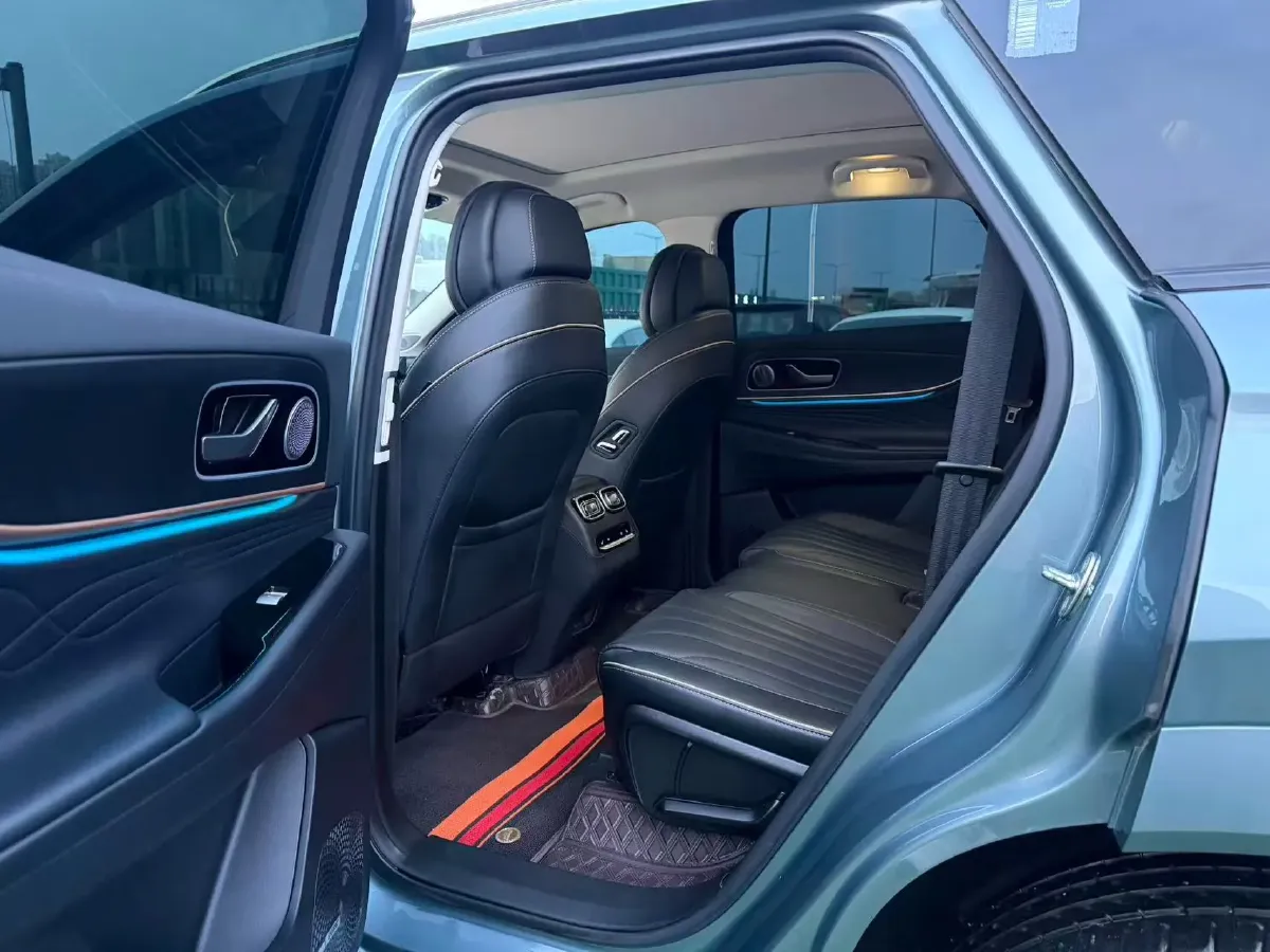 2024 Jetour X90 PRO 2.0T 254HP L4 7DCT,autocango,china used car exporter,china ev exporter,chinese used car exporter,chinese used ev exporter