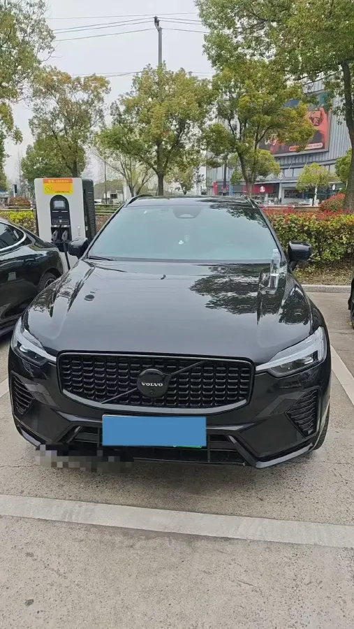 2025 Volvo XC60 PHEV 2.0T 310HP L4 8AT PHEV 18.8KWH,autocango,china used car exporter,china ev exporter,chinese used car exporter,chinese used ev exporter
