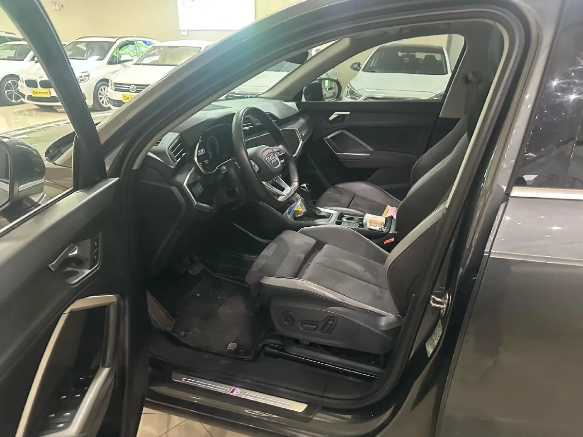 2023 Audi Q3 1.4T 150HP L4 7DCT,autocango,china used car exporter,china ev exporter,chinese used car exporter,chinese used ev exporter