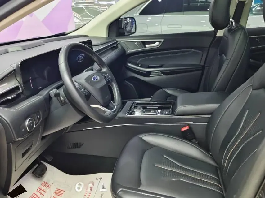 2021 Ford Edge 2.0T 245HP L4 8AT,autocango,china used car exporter,china ev exporter,chinese used car exporter,chinese used ev exporter