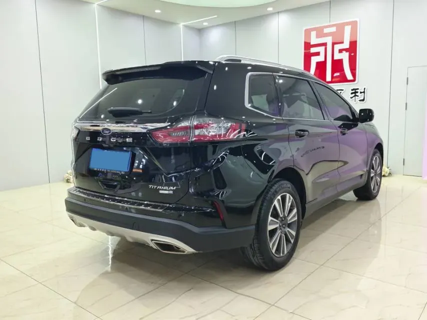 2021 Ford Edge 2.0T 245HP L4 8AT,autocango,china used car exporter,china ev exporter,chinese used car exporter,chinese used ev exporter