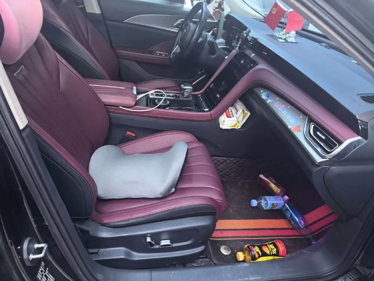 2025 HongQi H5 1.5T 169HP L4 1DHT Hybrid,autocango,china used car exporter,china ev exporter,chinese used car exporter,chinese used ev exporter