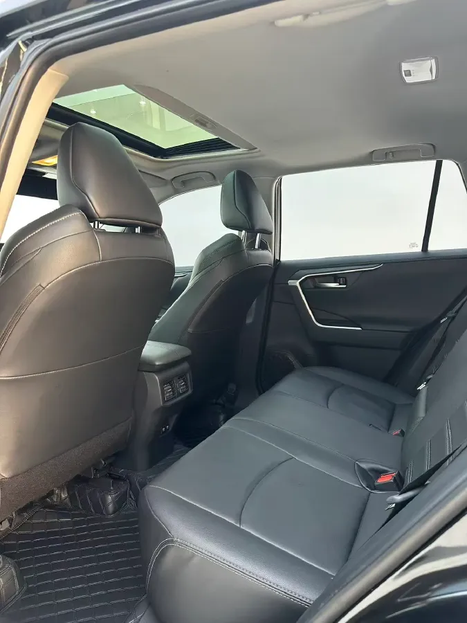 2020 Toyota Wildlander 2.0L 171HP L4 CVT,autocango,china used car exporter,china ev exporter,chinese used car exporter,chinese used ev exporter