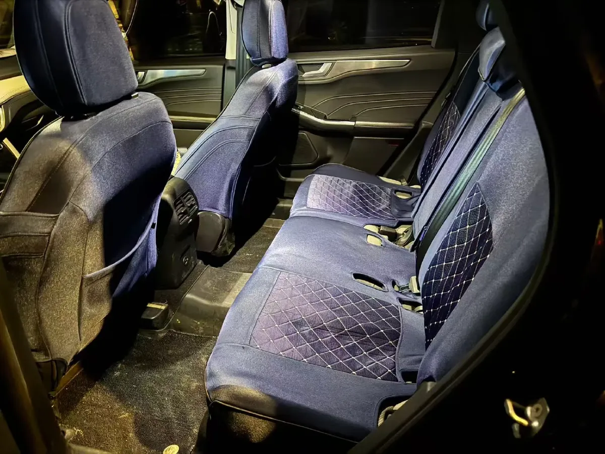 2020 Ford Escape 2.0T 248HP L4 8AT,autocango,china used car exporter,china ev exporter,chinese used car exporter,chinese used ev exporter