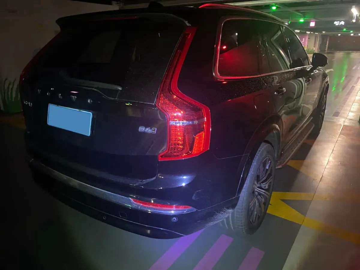 2023 Volvo XC90 2.0T 299HP L4 8AT,autocango,china used car exporter,china ev exporter,chinese used car exporter,chinese used ev exporter