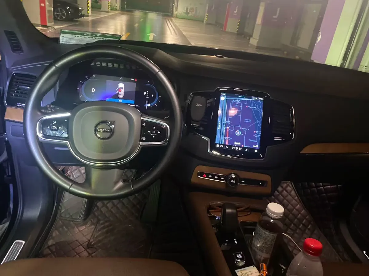 2023 Volvo XC90 2.0T 299HP L4 8AT,autocango,china used car exporter,china ev exporter,chinese used car exporter,chinese used ev exporter