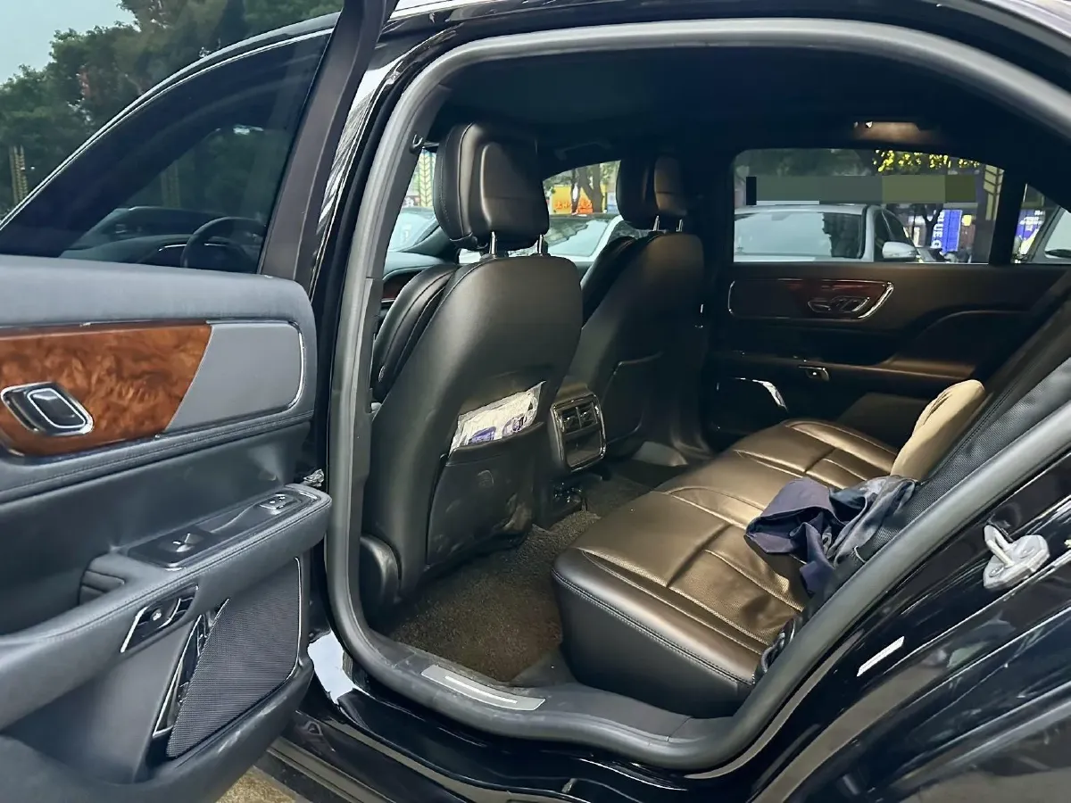 2019 Lincoln Continental 2.0T 261HP L4 6AT,autocango,china used car exporter,china ev exporter,chinese used car exporter,chinese used ev exporter